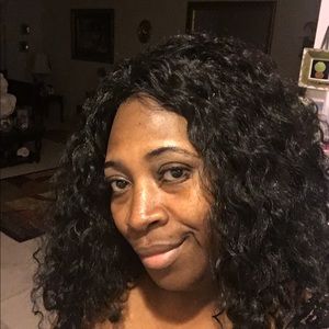 Meet your Posher, Janis